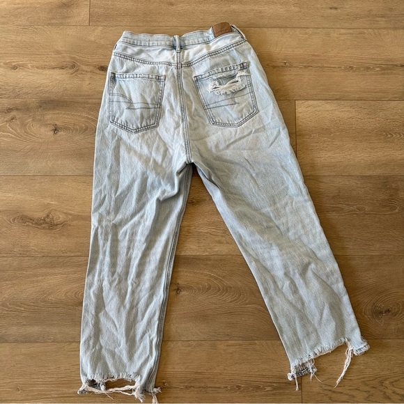 New American Eagle Highest Rise 90s Boyfriend Jeans 4 Short Light Wash - Picture 5 of 9
